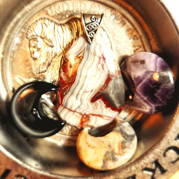 Awesome, Super-Chunky, Pear-Shaped, Genuine Crazy Lace Agate Cabochon Pendant. - Picture 2 of 6